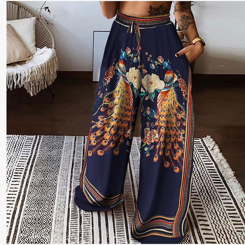 New with tags wide leg stretch pants.